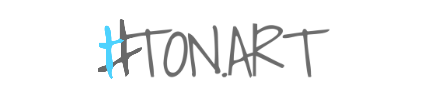 Der Text "#TONART" ist in einem lockeren, handschriftlichen Stil mit einem blauen Hashtag und den restlichen Buchstaben in Dunkelgrau auf einem weißen Hintergrund geschrieben.